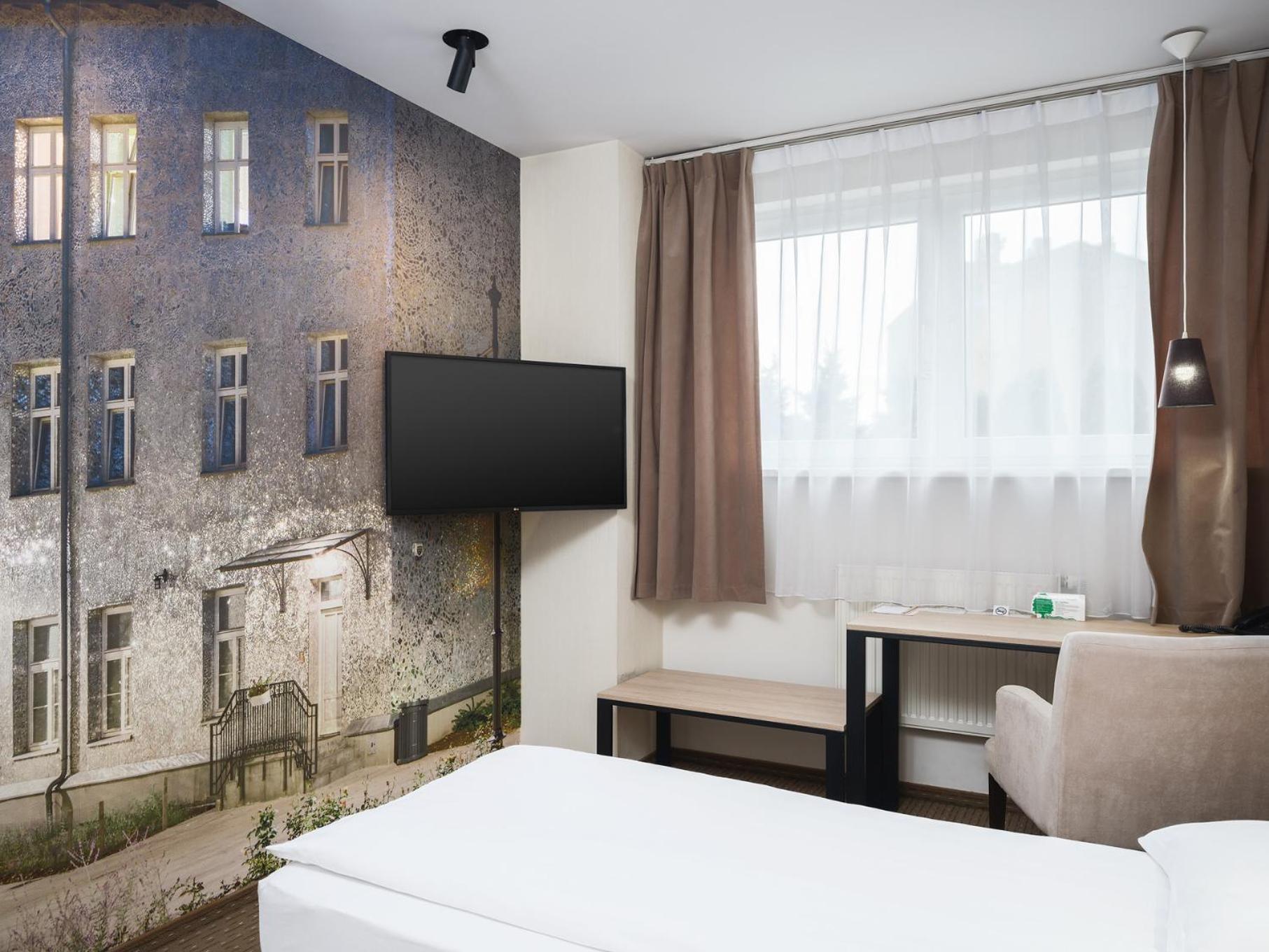 Iness Hotel 3*